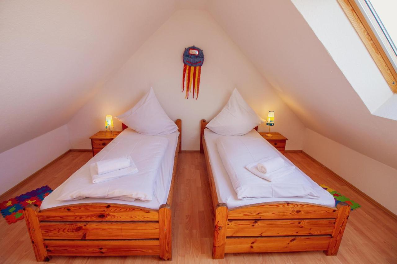 Haus Leuchtturm - Ebbe Apartment Krummhorn Bagian luar foto